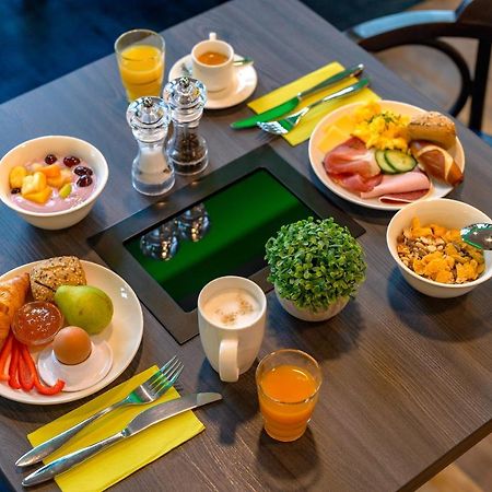 Ibis Styles Kiel City Bagian luar foto