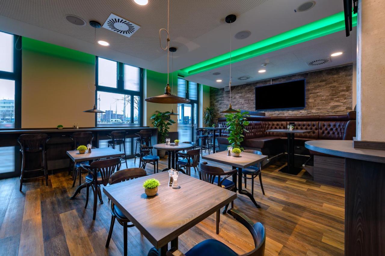 Ibis Styles Kiel City Bagian luar foto