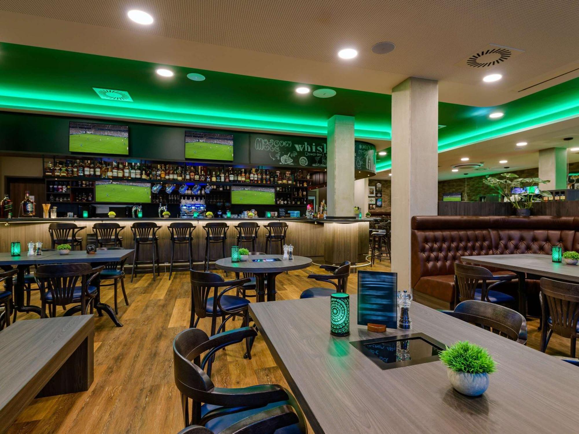 Ibis Styles Kiel City Bagian luar foto